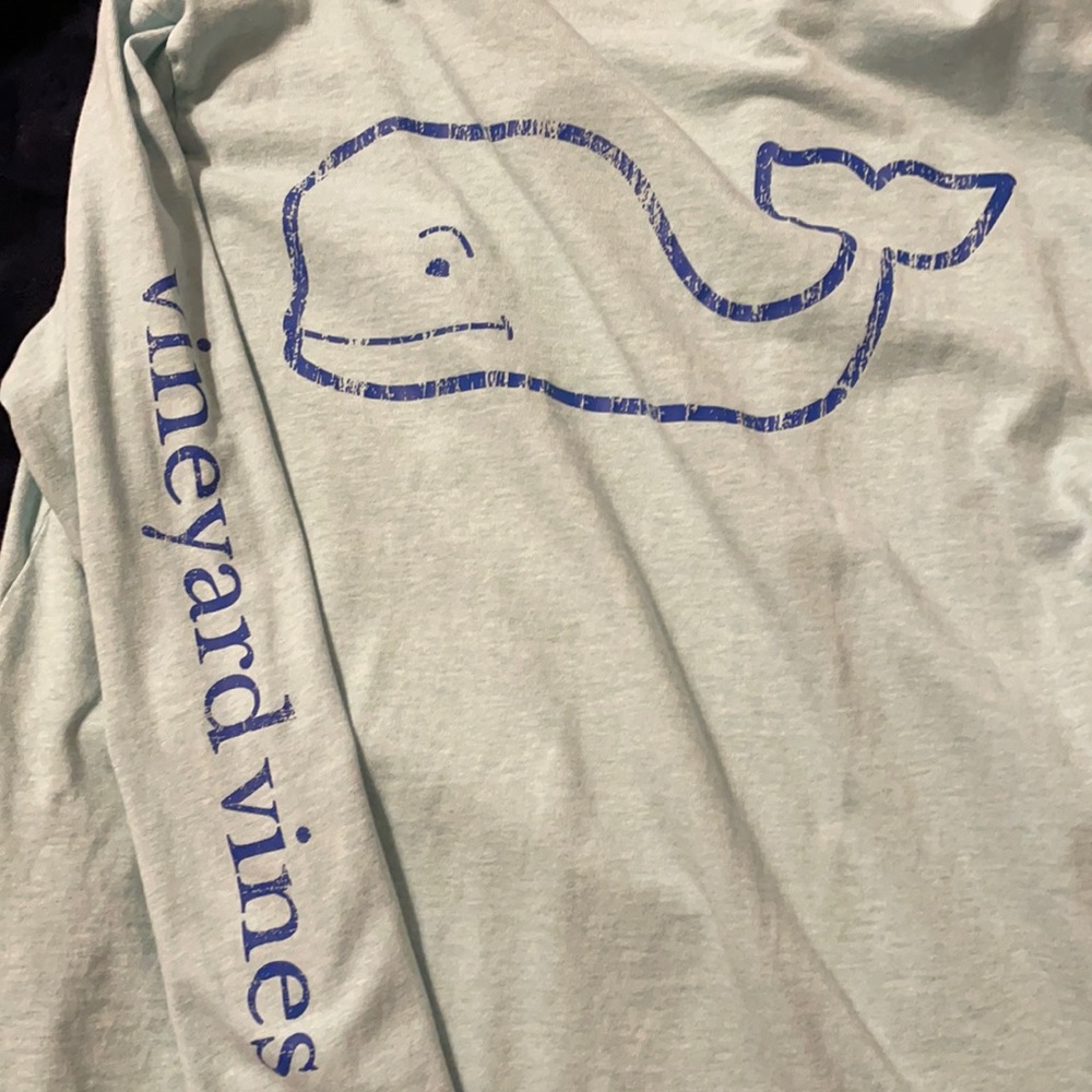Long Sleeve Vineyard Vine pocket tee
